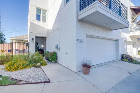 109 Crossroads Circle