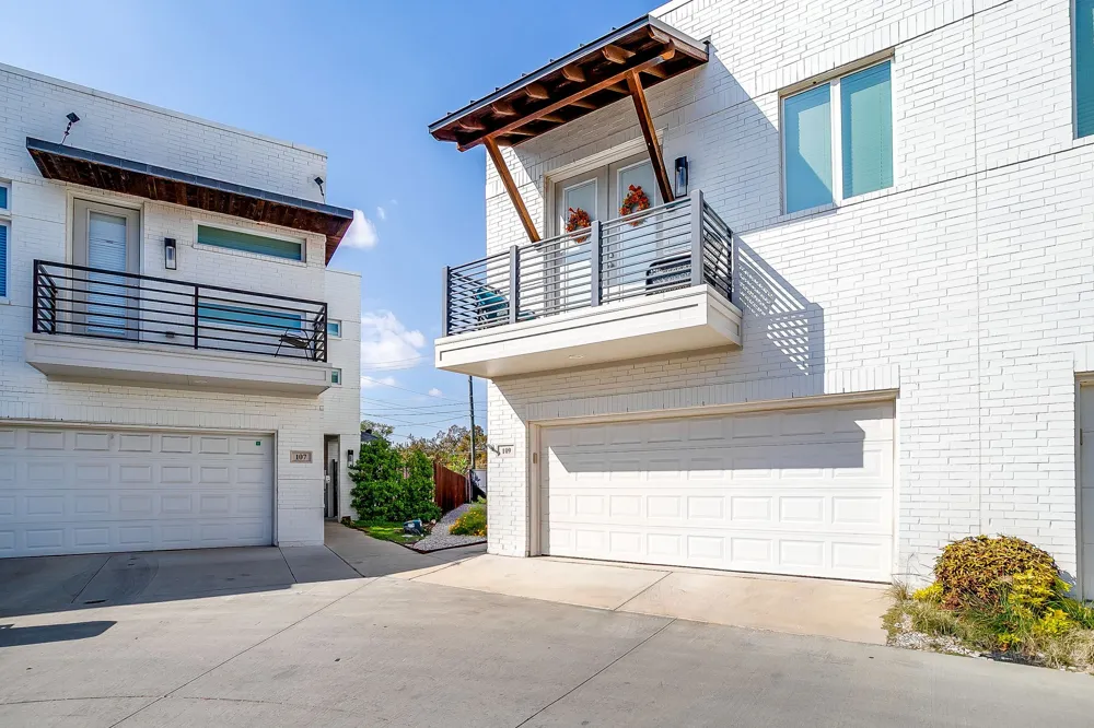 109 Crossroads Circle Westworth Village, TX 76114