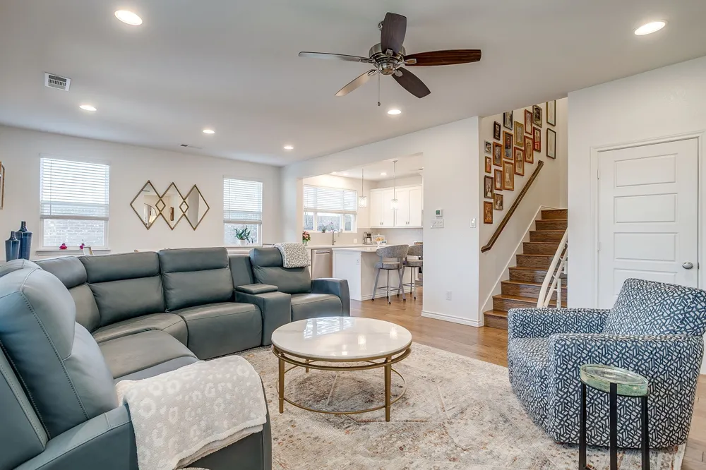 109 Crossroads Circle Westworth Village, TX 76114