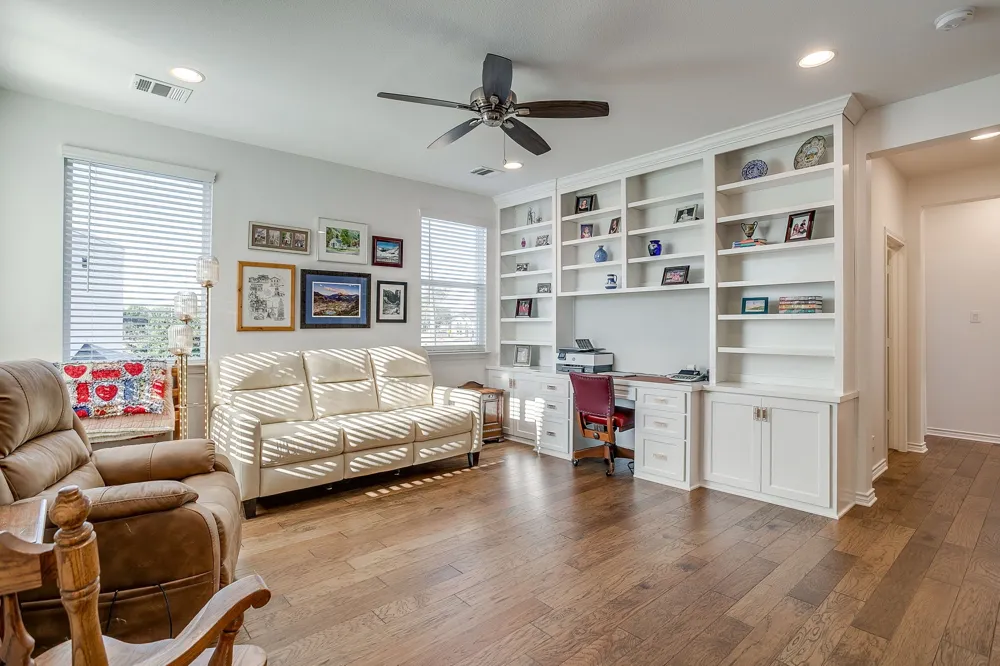 109 Crossroads Circle Westworth Village, TX 76114