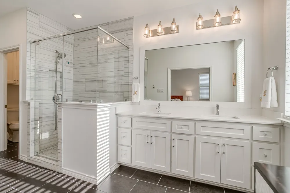 109 Crossroads Circle Westworth Village, TX 76114