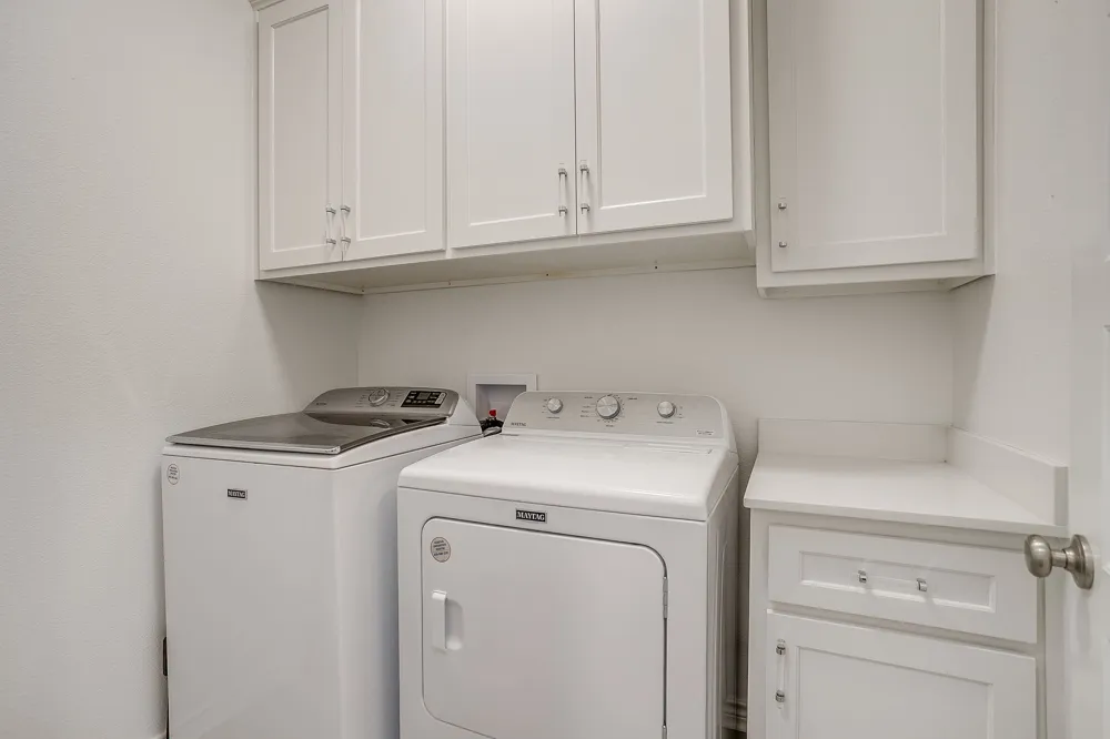 109 Crossroads Circle Westworth Village, TX 76114