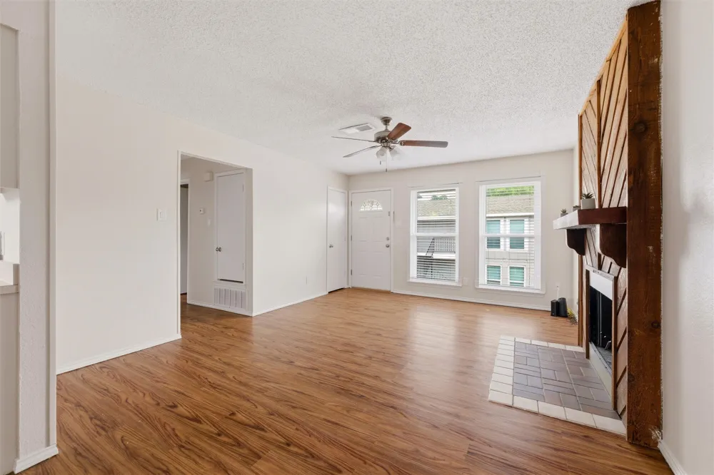 401 7th Street Midlothian, TX 76065