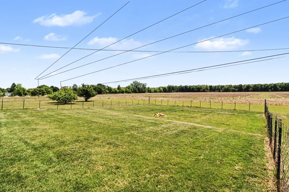 7610 Willis Road Augusta Charter Township, MI 48197