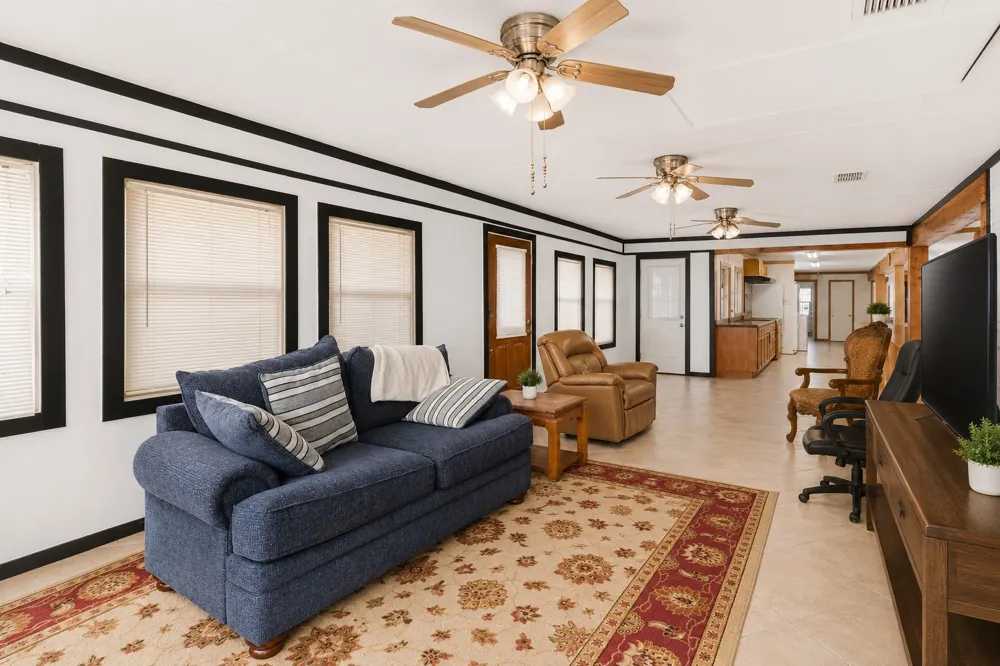 1009 Private Road 1024 Hallettsville, TX 77964