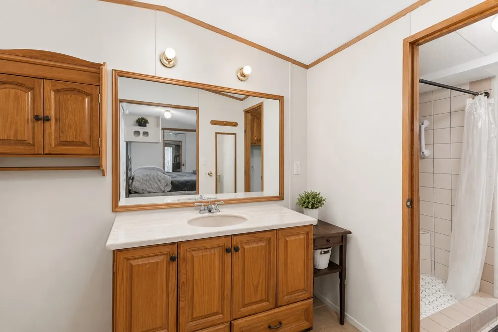 1009 Private Road 1024 Hallettsville, TX 77964