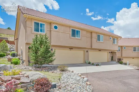 5313 Mountain Peak Point