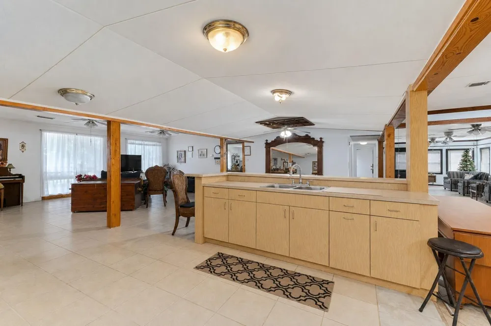 1009 Private Road 1024 Hallettsville, TX 77964