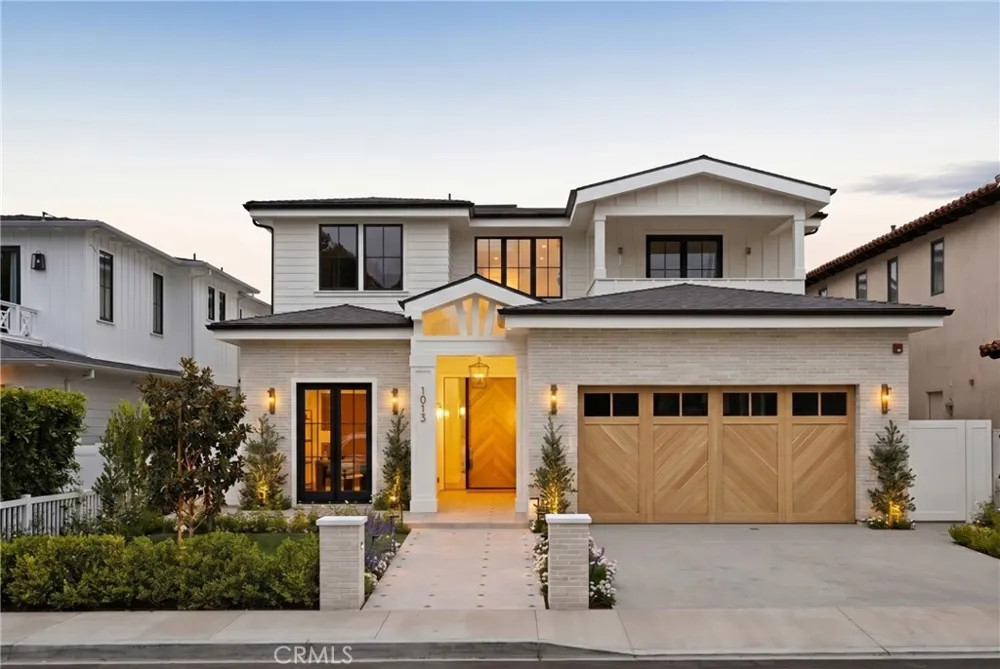 1013 10th Street Manhattan Beach, CA 90266