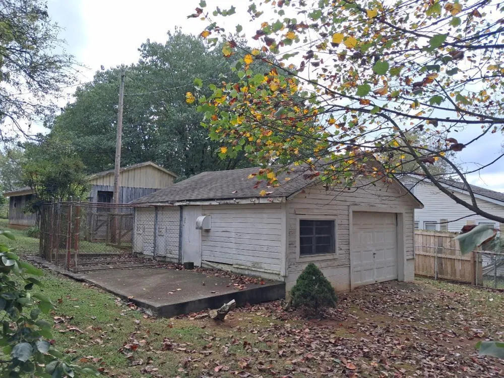 118 High Street Calhoun, TN 37309