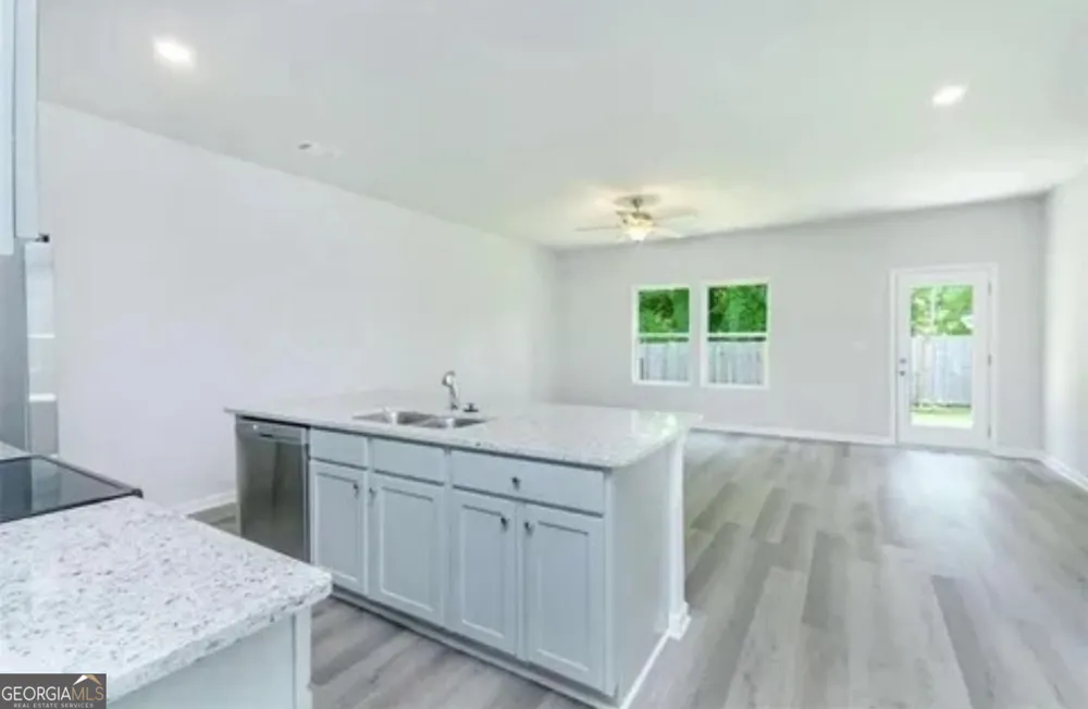 141 Village Green DR NW Adairsville, GA 30103