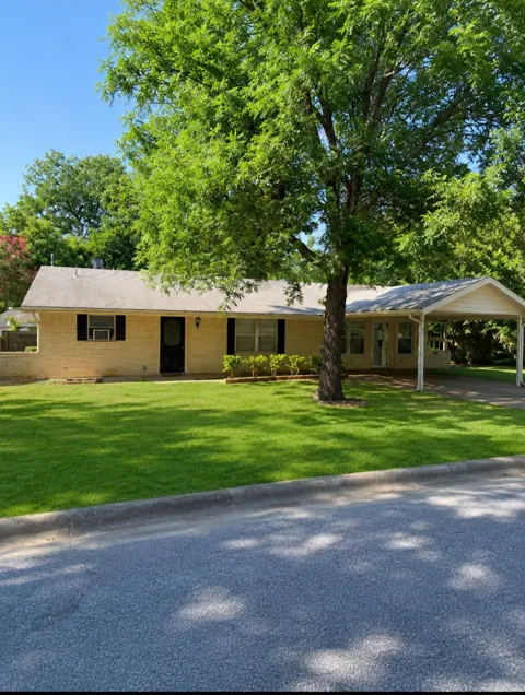 1808 Edgewood Drive