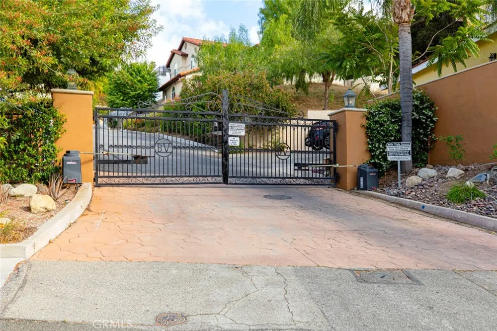23805 Bella Vista Drive Newhall, CA 91321
