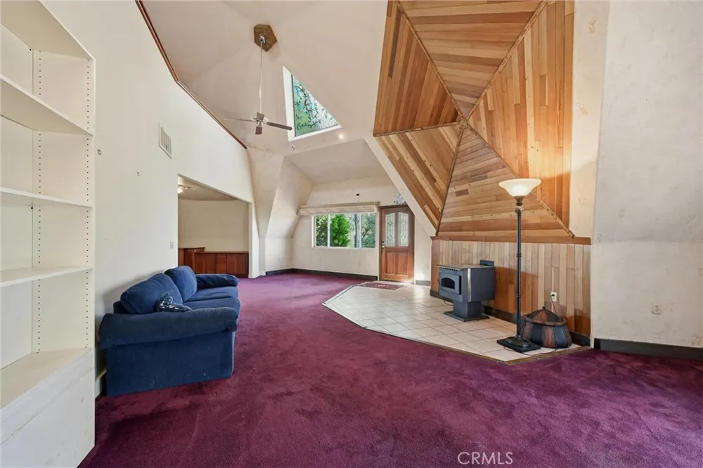 16945 Knollview Hidden Valley Lake, CA 95467