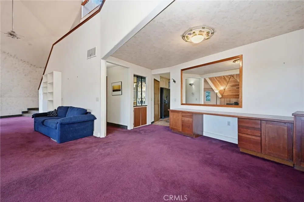 16945 Knollview Hidden Valley Lake, CA 95467