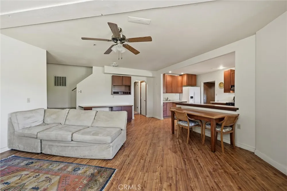 16945 Knollview Hidden Valley Lake, CA 95467