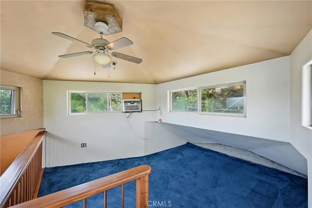 16945 Knollview Hidden Valley Lake, CA 95467