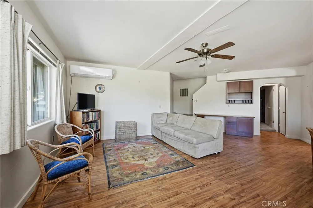 16945 Knollview Hidden Valley Lake, CA 95467