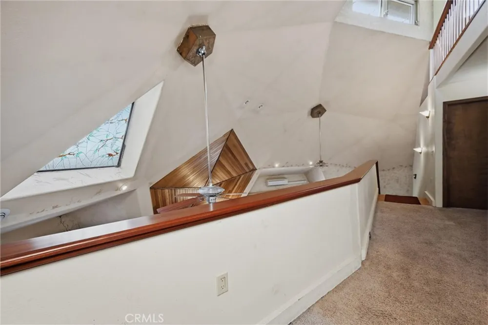 16945 Knollview Hidden Valley Lake, CA 95467