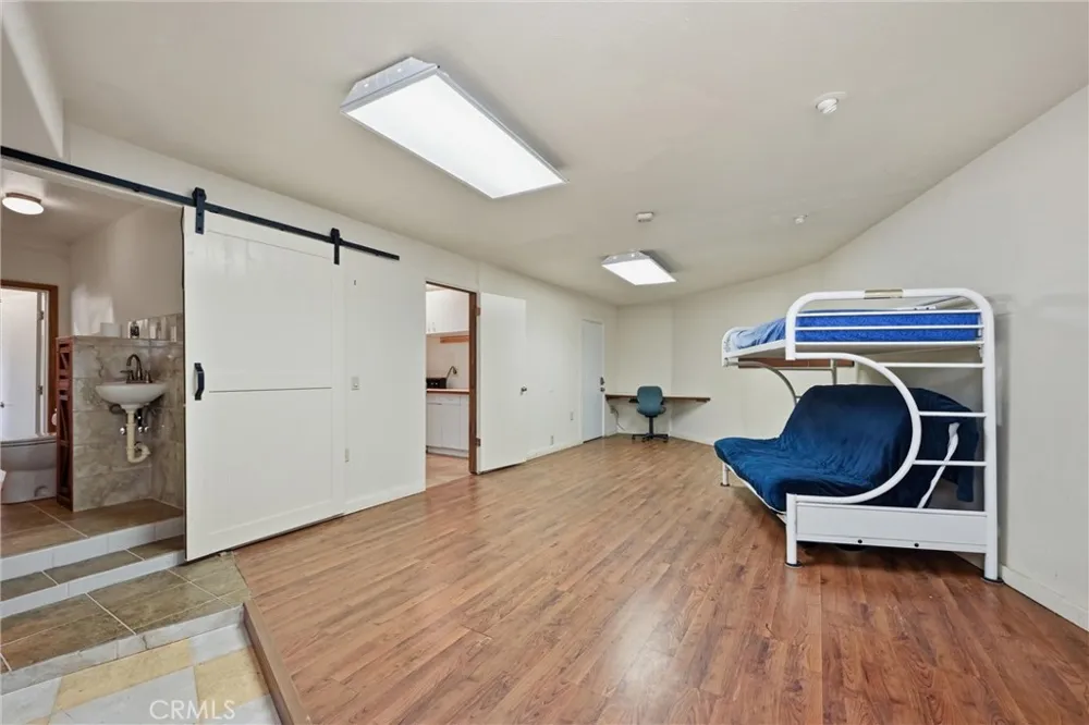16945 Knollview Hidden Valley Lake, CA 95467