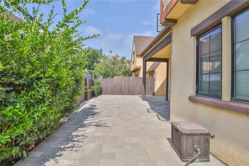 9269 Tobias Panorama City, CA 91402