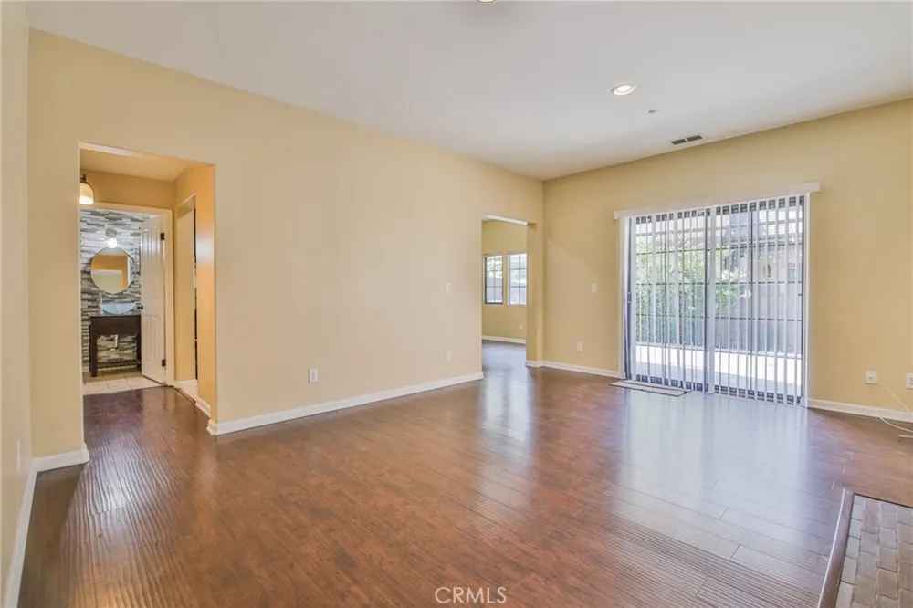 9269 Tobias Panorama City, CA 91402