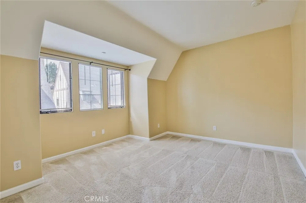9269 Tobias Panorama City, CA 91402