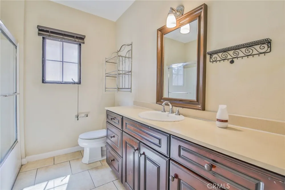 9269 Tobias Panorama City, CA 91402