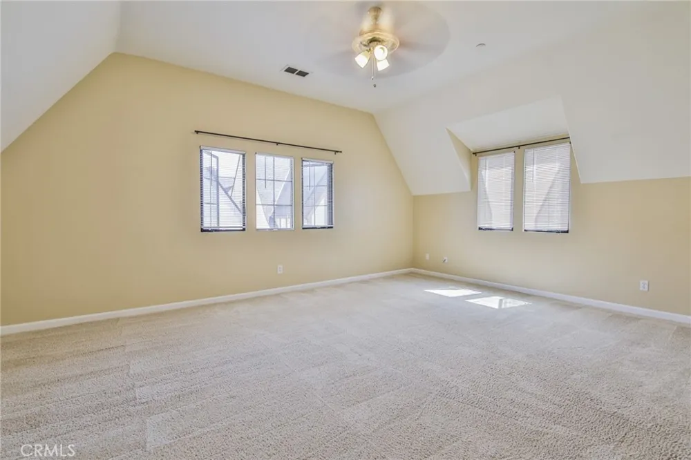 9269 Tobias Panorama City, CA 91402