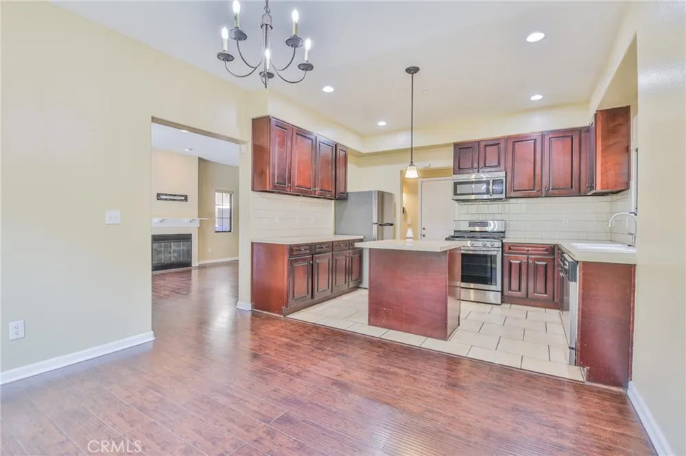 9269 Tobias Panorama City, CA 91402