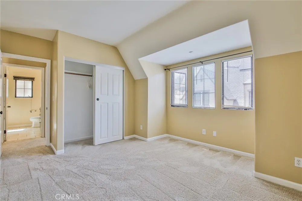 9269 Tobias Panorama City, CA 91402