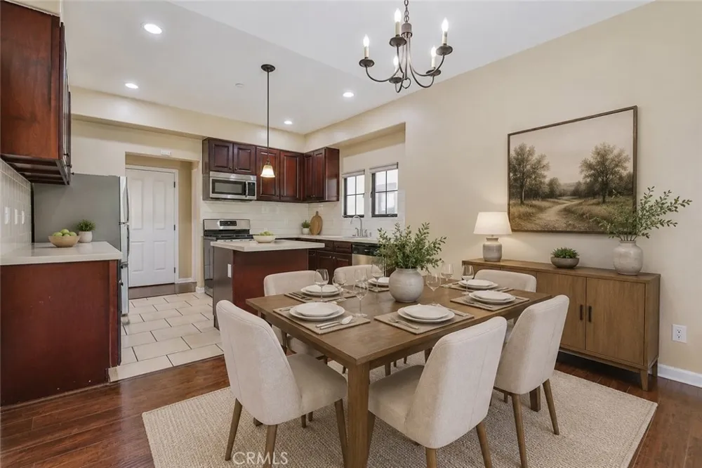 9269 Tobias Panorama City, CA 91402