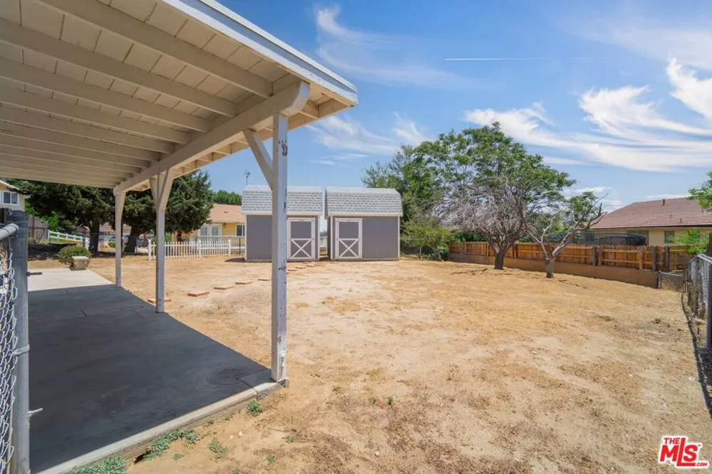 14924 Sunnydale Drive Lake Hughes, CA 93532