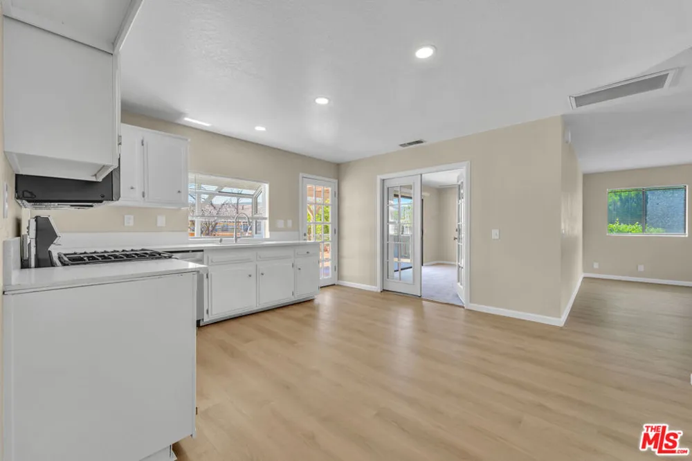 14924 Sunnydale Drive Lake Hughes, CA 93532