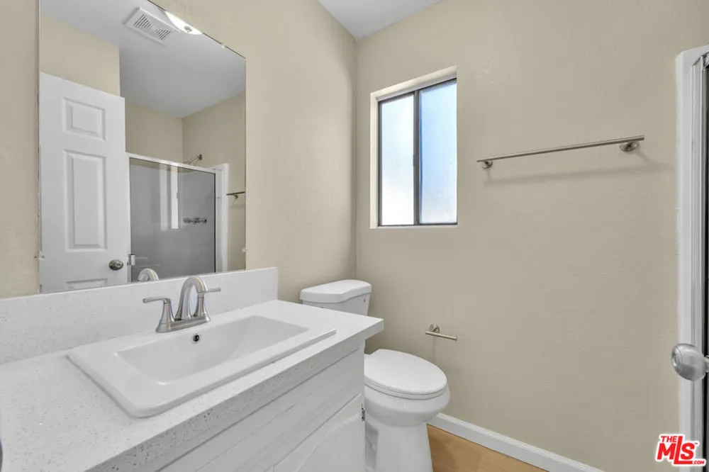 14924 Sunnydale Drive Lake Hughes, CA 93532