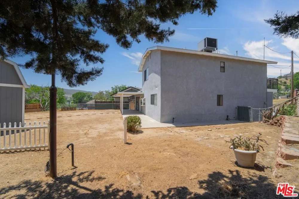 14924 Sunnydale Drive Lake Hughes, CA 93532