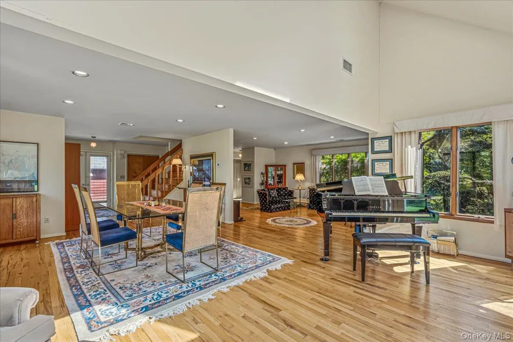 47 Main Street East Setauket, NY 11733