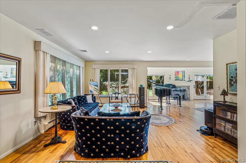 47 Main Street East Setauket, NY 11733