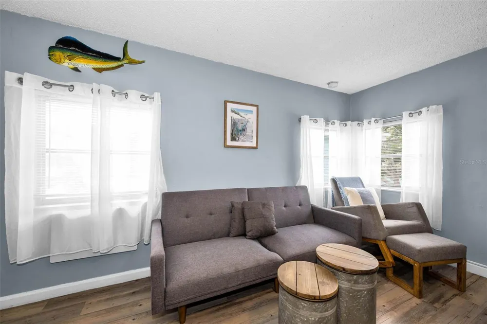 483 E SHORE DRIVE #A4 Clearwater Beach, FL 33767