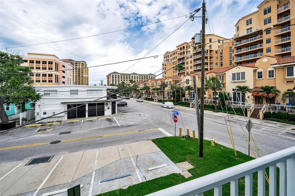 483 E SHORE DRIVE #A4 Clearwater Beach, FL 33767