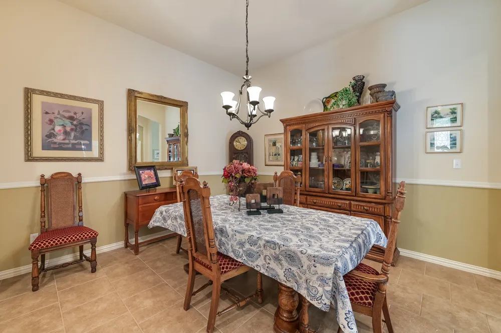 1827 Tall Chief Leander, TX 78641