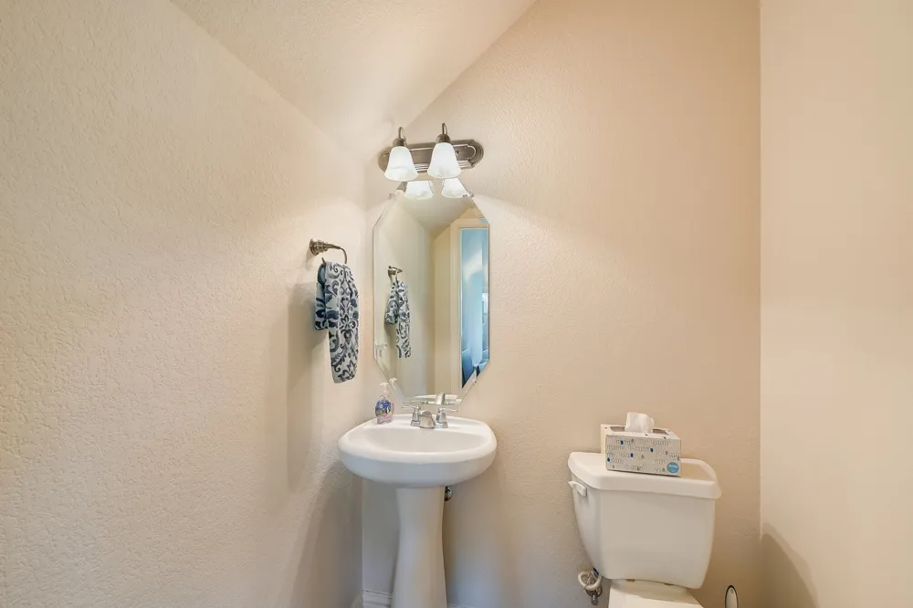 1827 Tall Chief Leander, TX 78641