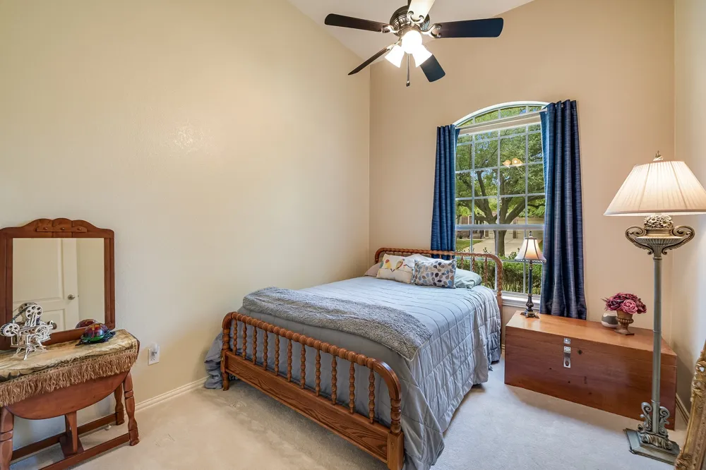 1827 Tall Chief Leander, TX 78641