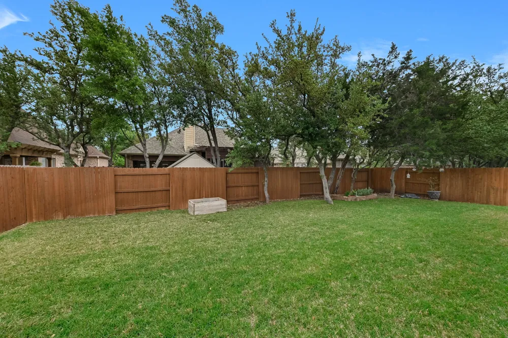 1827 Tall Chief Leander, TX 78641