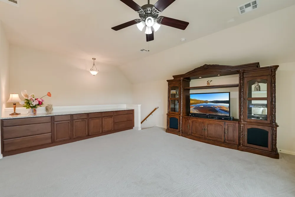 1827 Tall Chief Leander, TX 78641