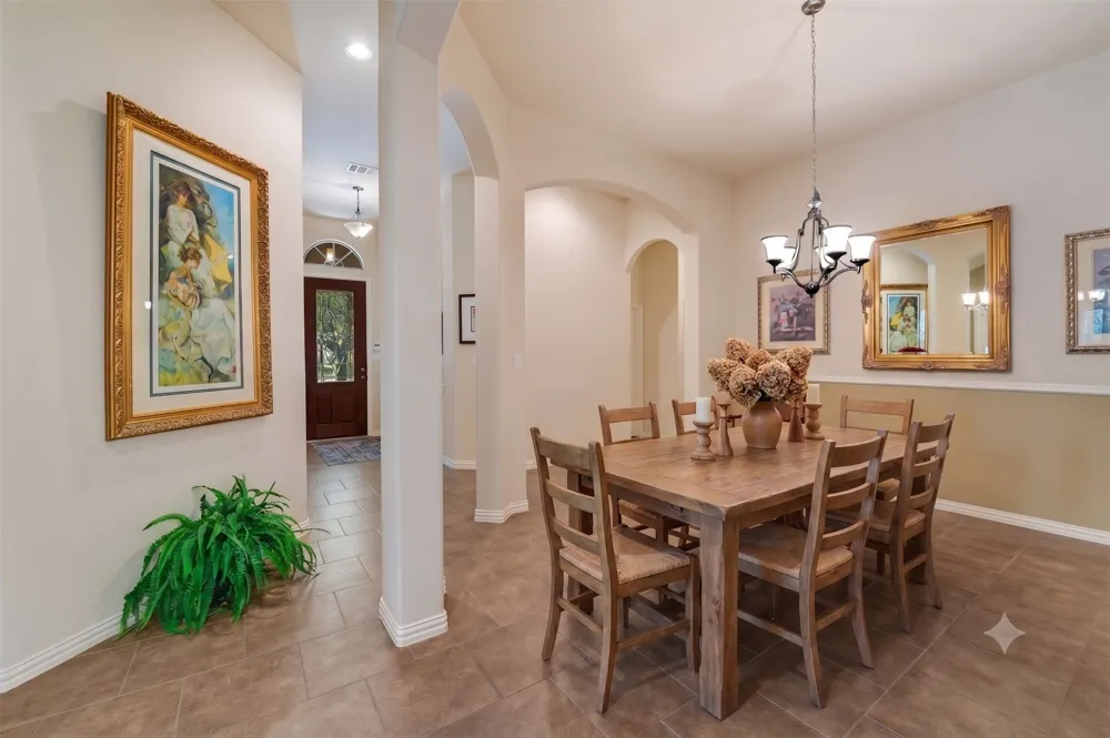 1827 Tall Chief Leander, TX 78641