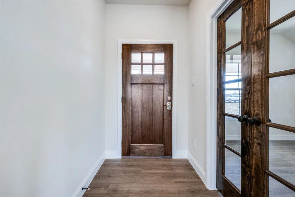 104 Ranchview Valley View, TX 76272