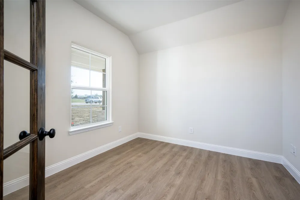 104 Ranchview Valley View, TX 76272