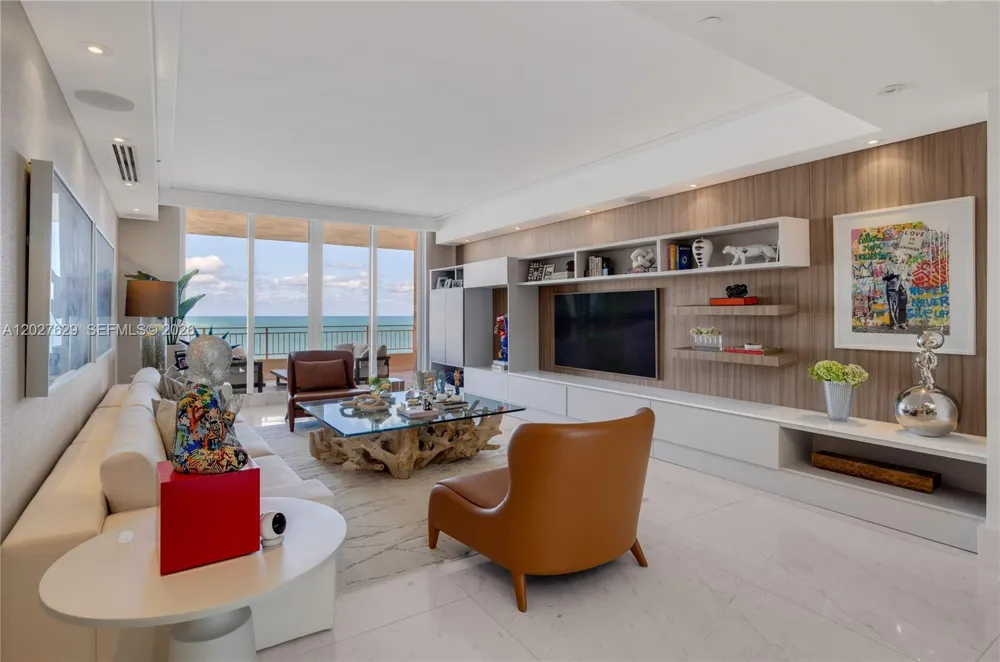 799 Crandon Blvd #PH-8 Key Biscayne, FL 33149