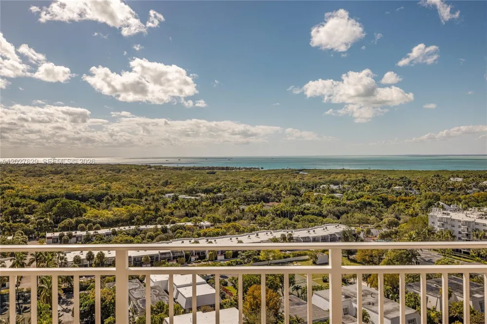 799 Crandon Blvd #PH-8 Key Biscayne, FL 33149